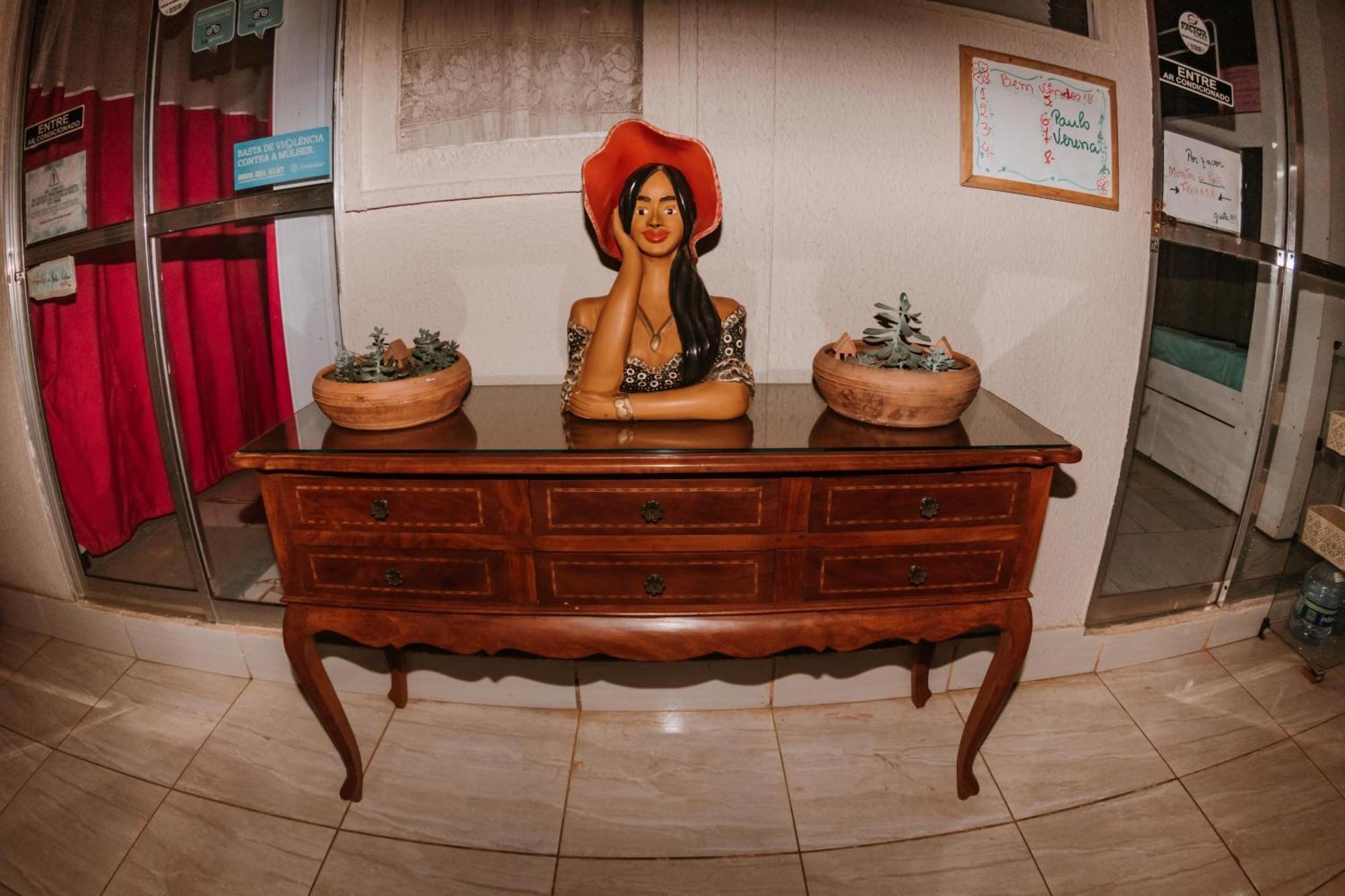 Doce Lar Hostel Noronha เฟอร์นันโด เด โนรอนญา ภายนอก รูปภาพ