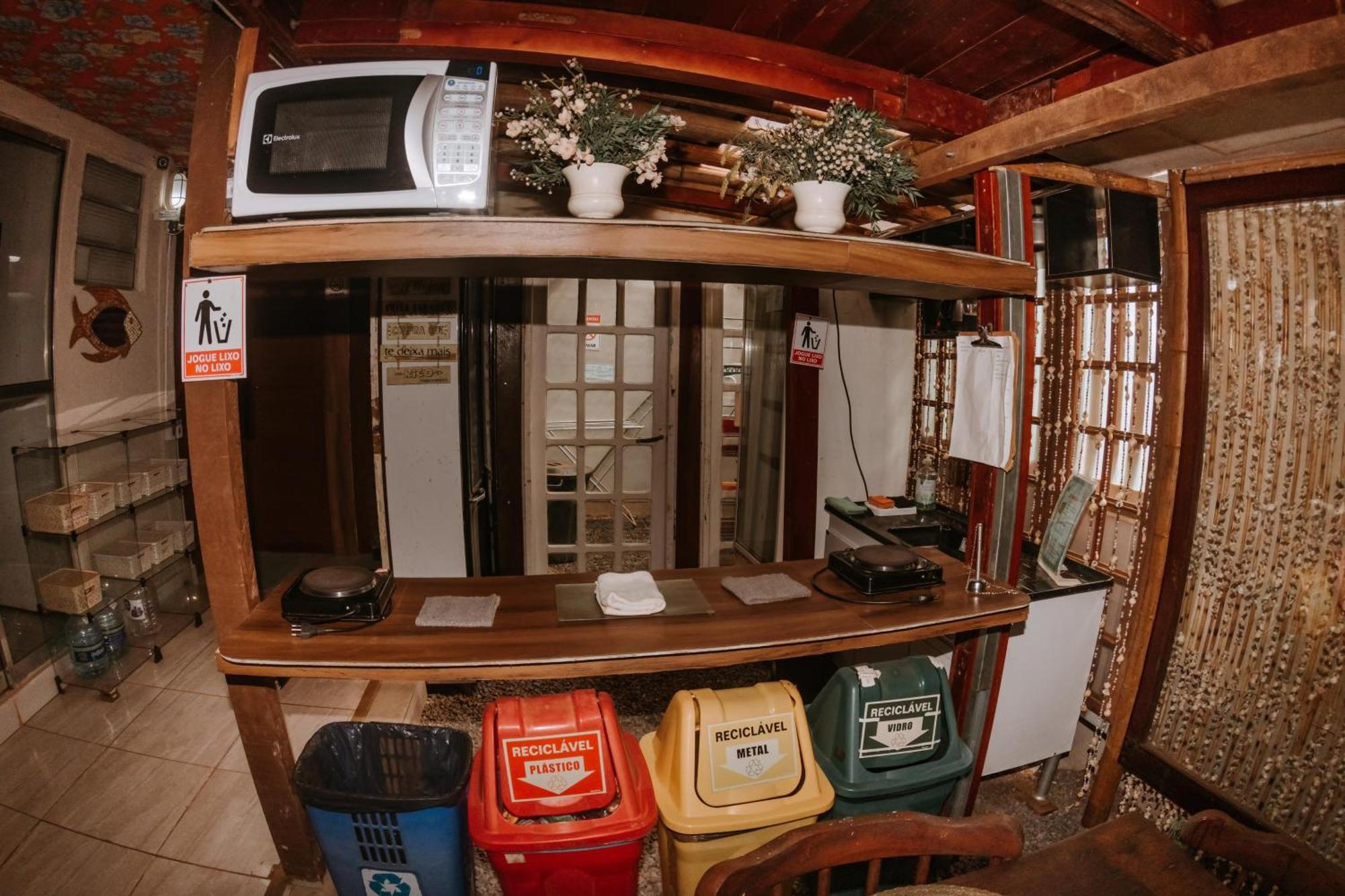 Doce Lar Hostel Noronha เฟอร์นันโด เด โนรอนญา ภายนอก รูปภาพ
