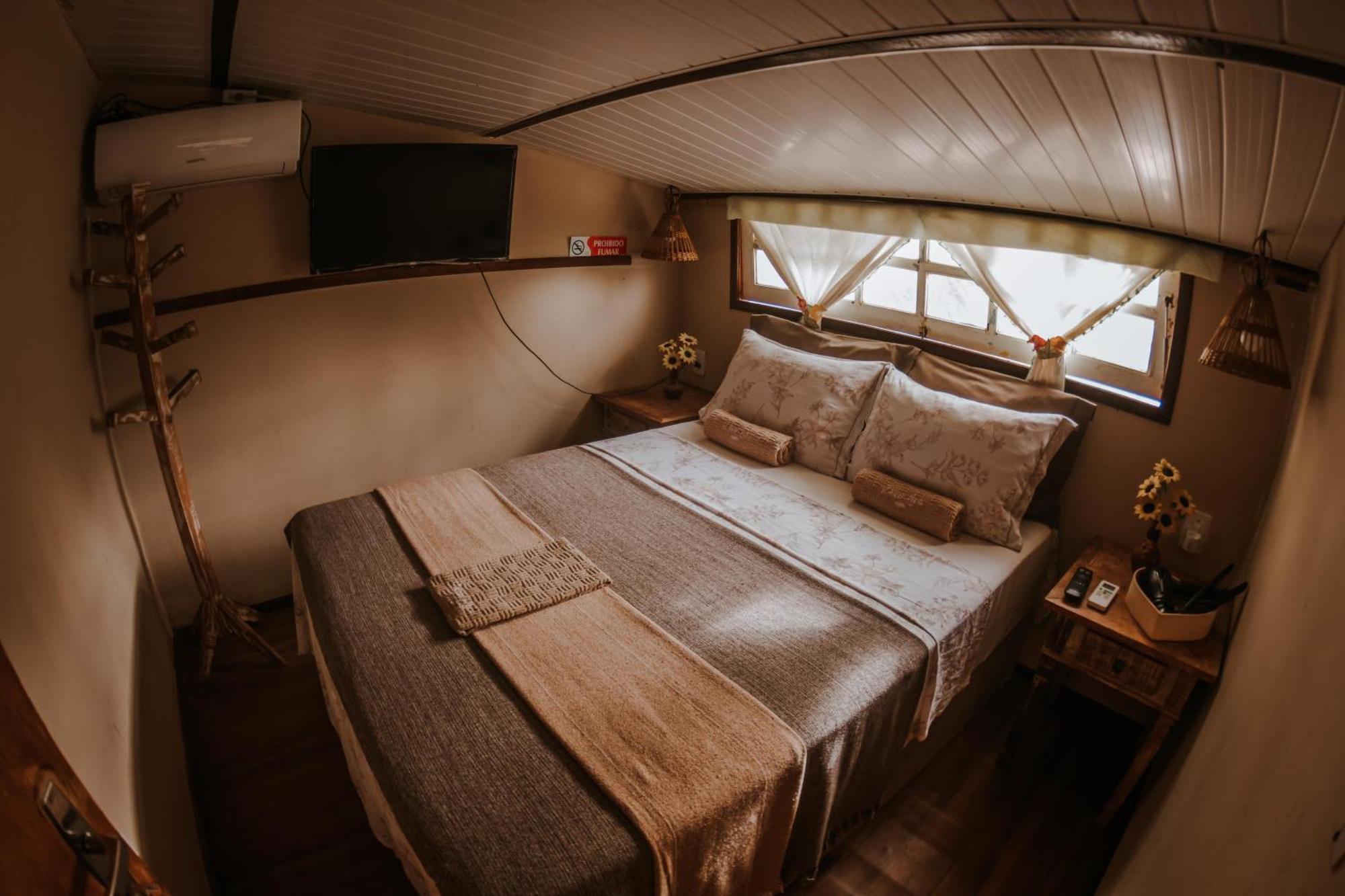 Doce Lar Hostel Noronha เฟอร์นันโด เด โนรอนญา ภายนอก รูปภาพ