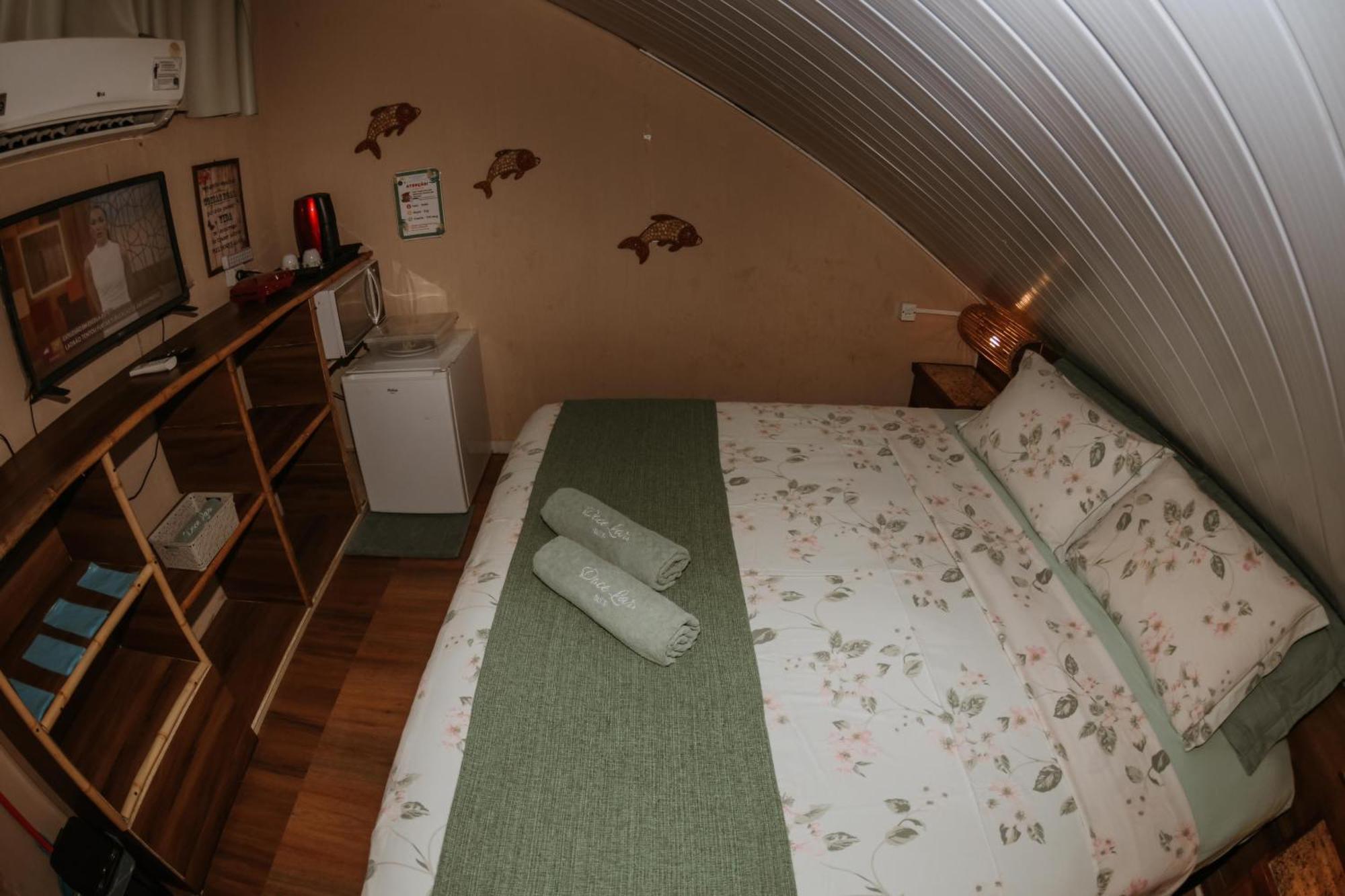 Doce Lar Hostel Noronha เฟอร์นันโด เด โนรอนญา ภายนอก รูปภาพ