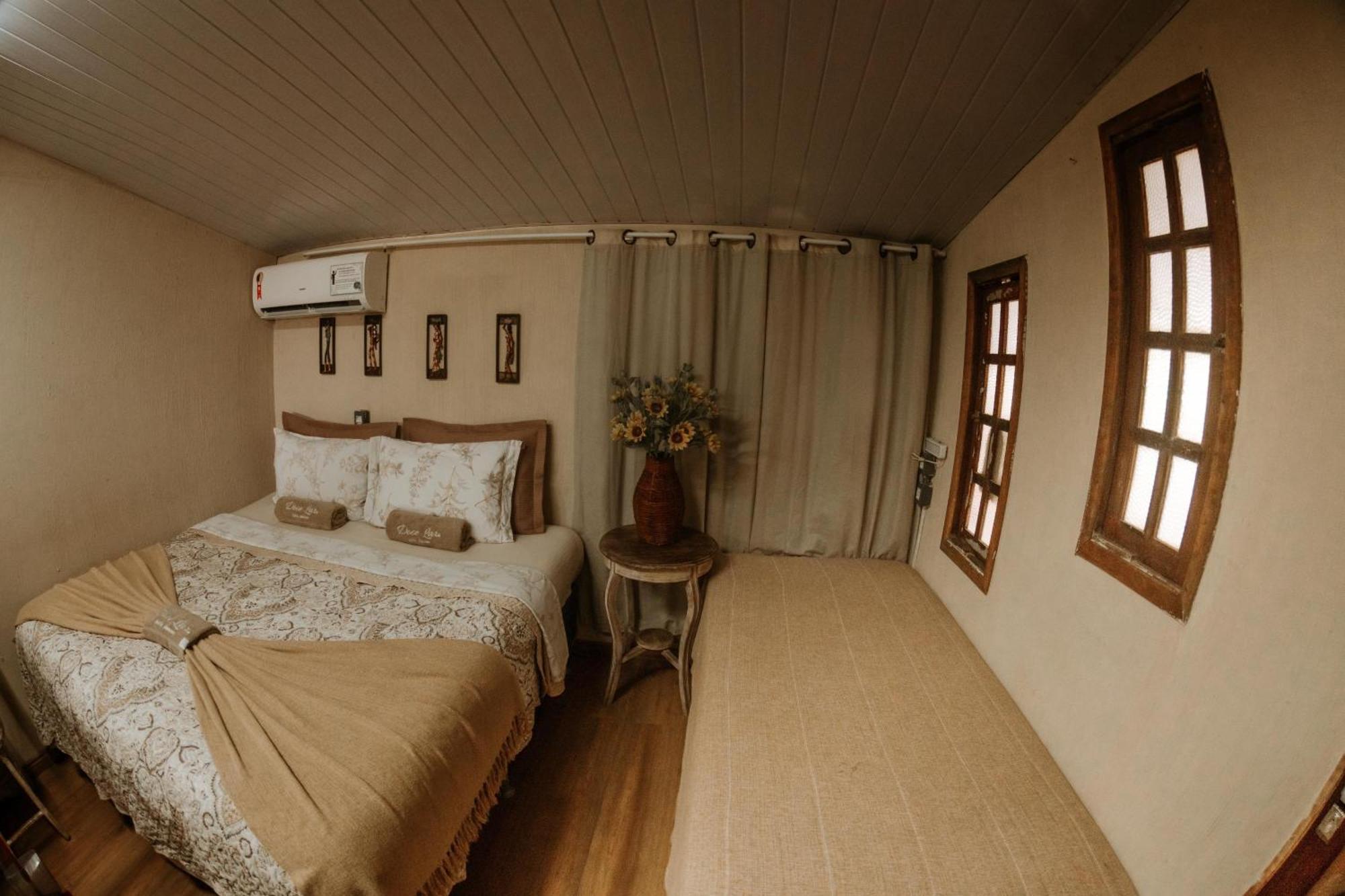 Doce Lar Hostel Noronha เฟอร์นันโด เด โนรอนญา ภายนอก รูปภาพ