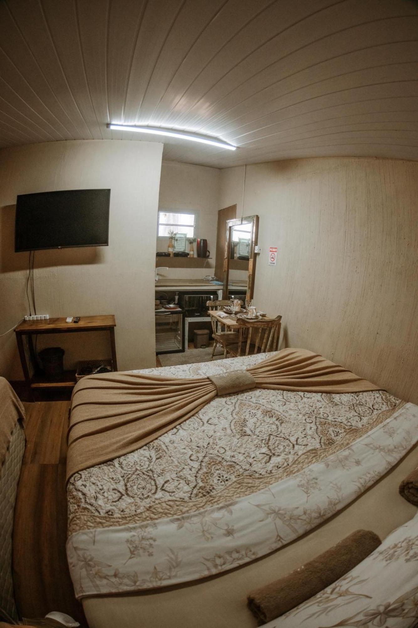Doce Lar Hostel Noronha เฟอร์นันโด เด โนรอนญา ภายนอก รูปภาพ